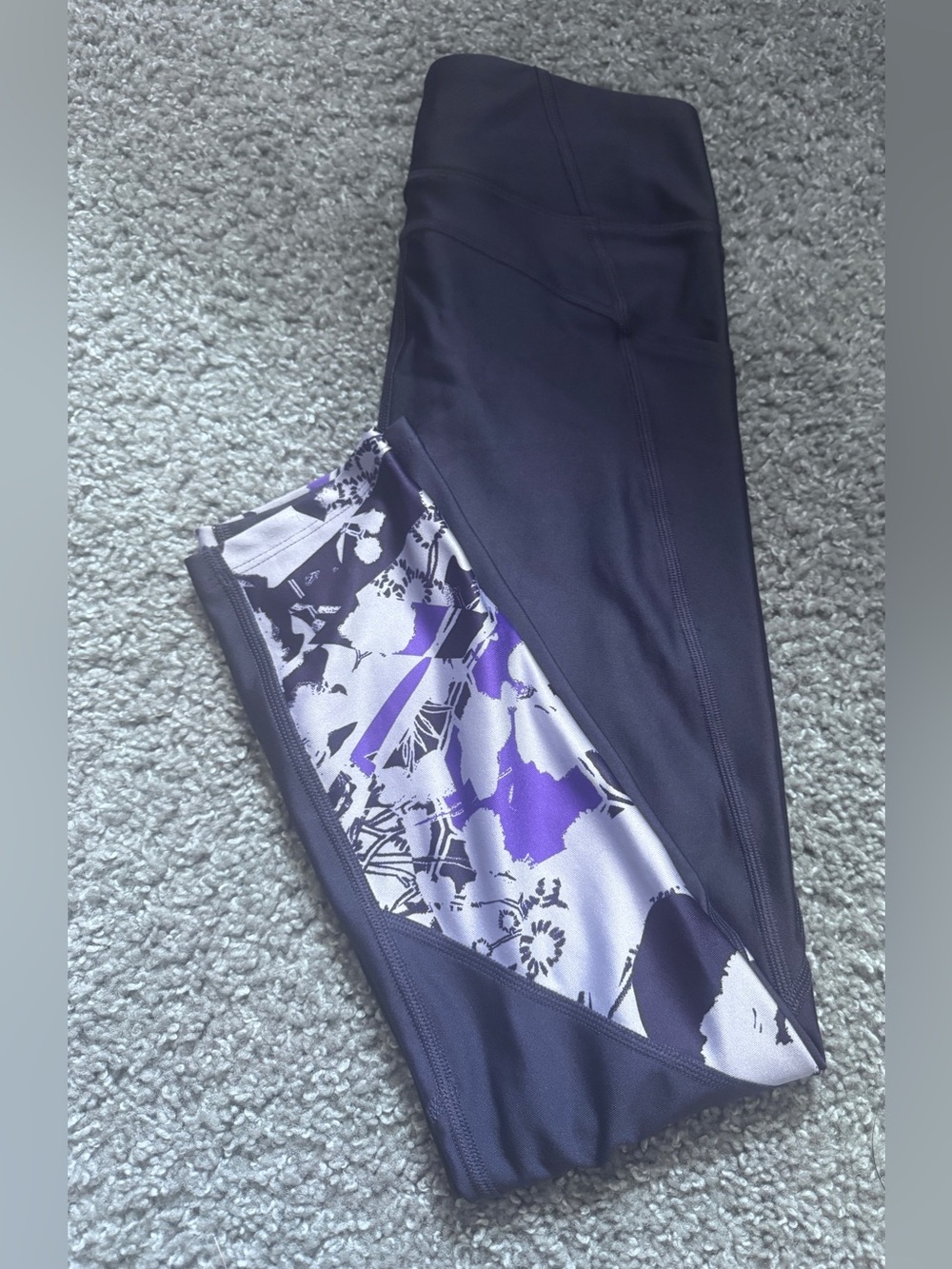 Under Armour Women’s Compression Heatgear Purple Floral Side-Panel Leggings-Sm
